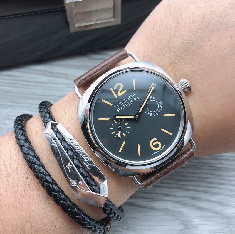 Panerai 44mm 090423